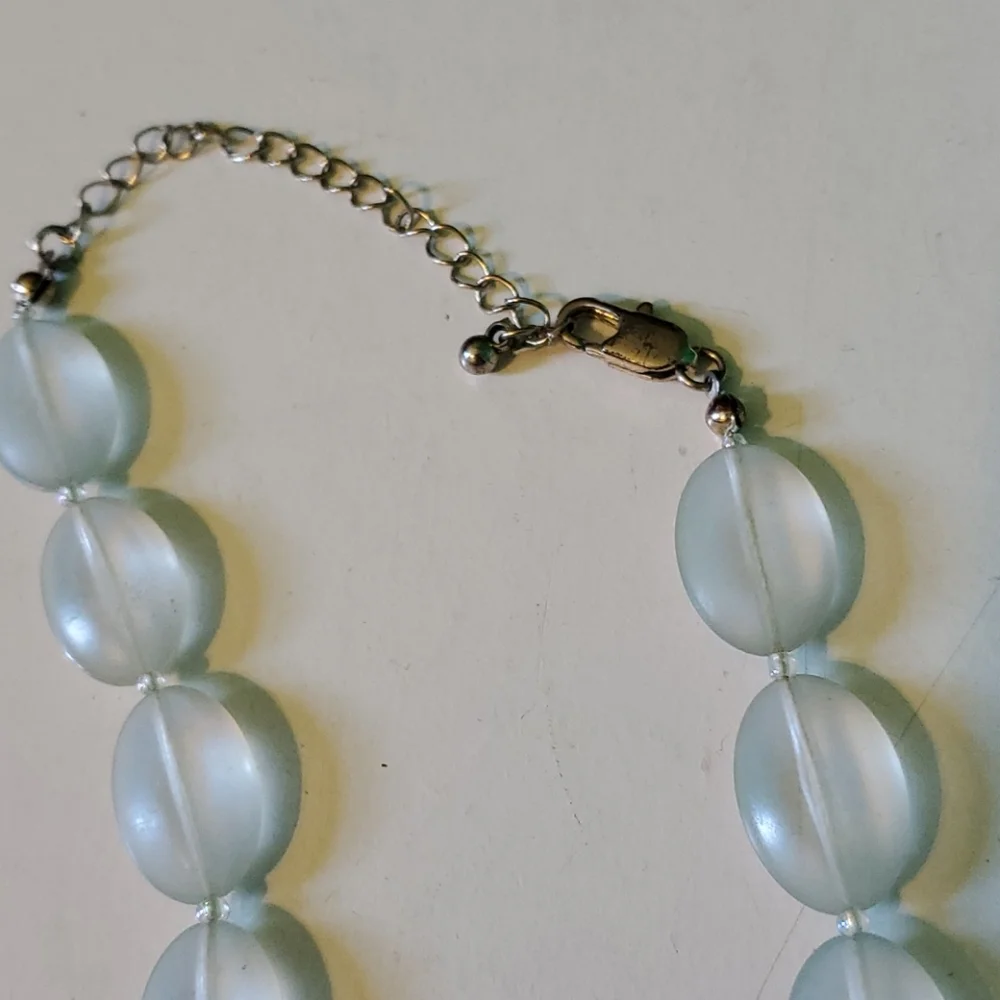 Fashion Nautical starfish and glass like stone necklace